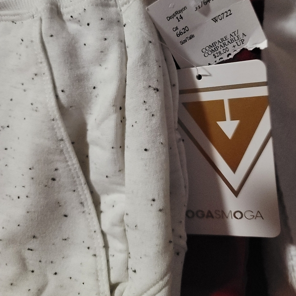 NWT YOGA SHORTS - Picture 1 of 3